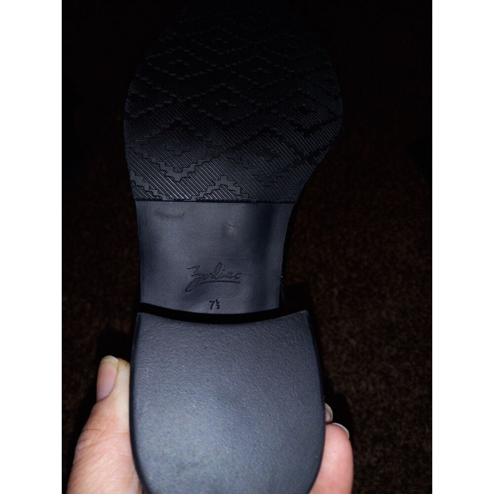 Zodiac Brand New Never Worn Knee Boots